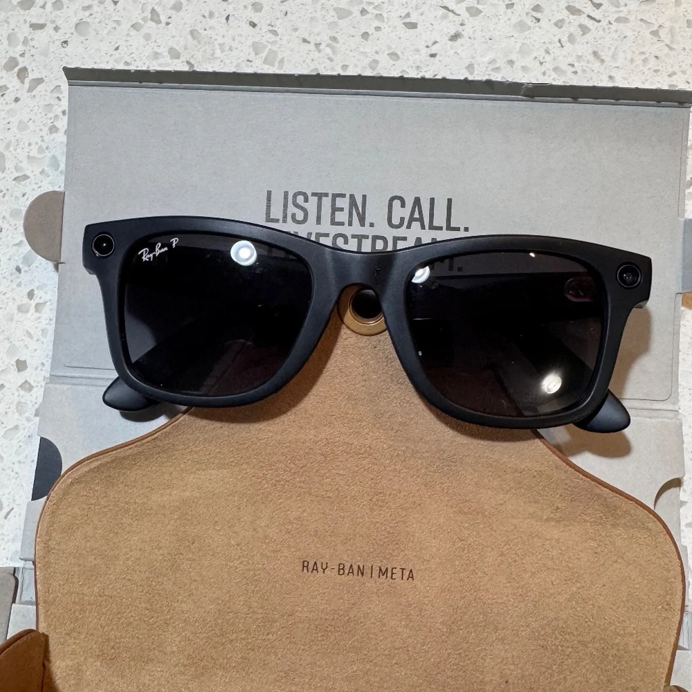 Ray Ban Meta AI Men’s Glasses - Regular Size - POLARIZED - Picture 3 of 7